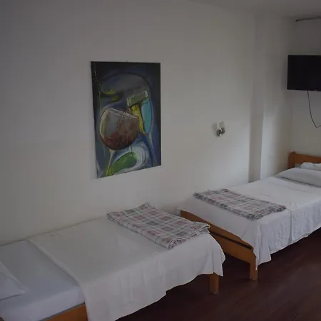 Favela Hostel-3